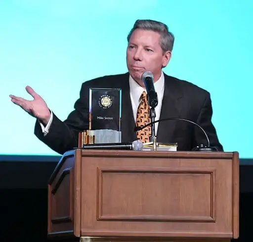 Mike Sexton’s presentation while receiving the Poker Hall of Fame award