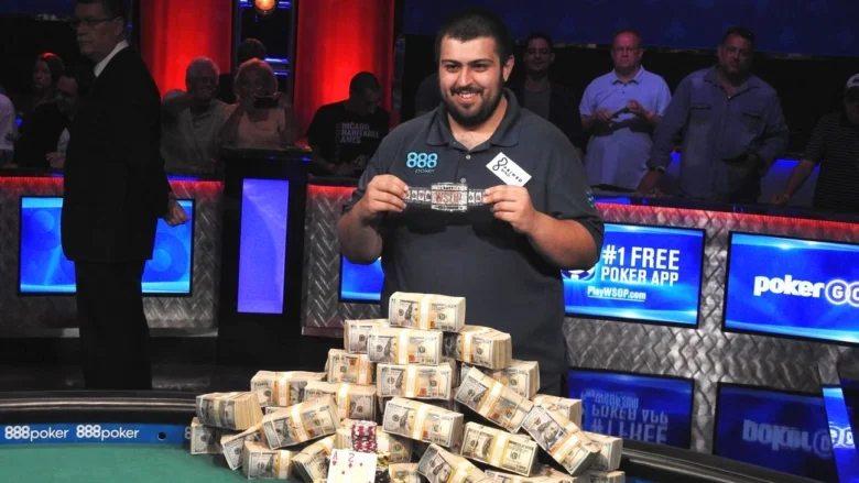 Scott Blumstein is the champion of WSOP ME 2017