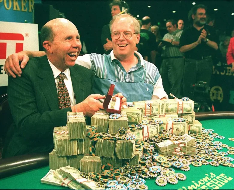 Jack Binion (on the left) and Dan Harrington (on the right) after WSOP Main Event 1995