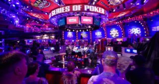 2015_WSOP_Main_Event_Day_7.jpg