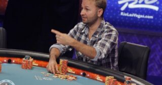 2504-Daniel-Negreanu-Wins-a-Pot.jpg