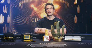 Alex Foxen wins $100K Main Event WSOP Bahamas