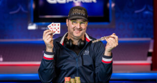 Hellmuth wins 16th