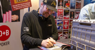 Phil_Hellmuth-6893.jpg