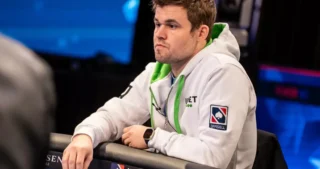 Magnus Carlsen playing poker